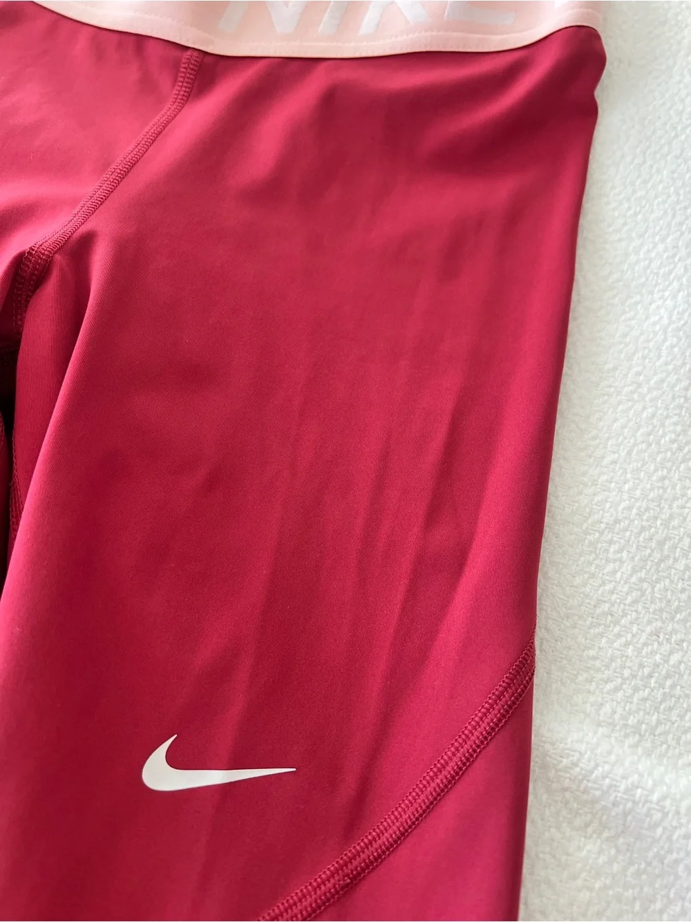Nike Pro Cropped Training Tights, Style AO9972-615, Size Small (CLO-074)
